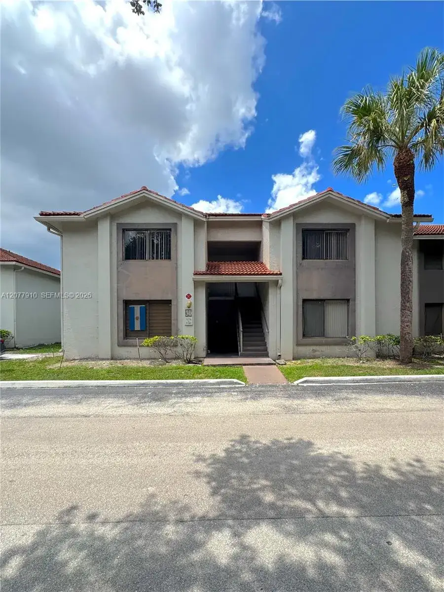 3280 Coral Lake Ln # 3280, Coral Springs FL 33065