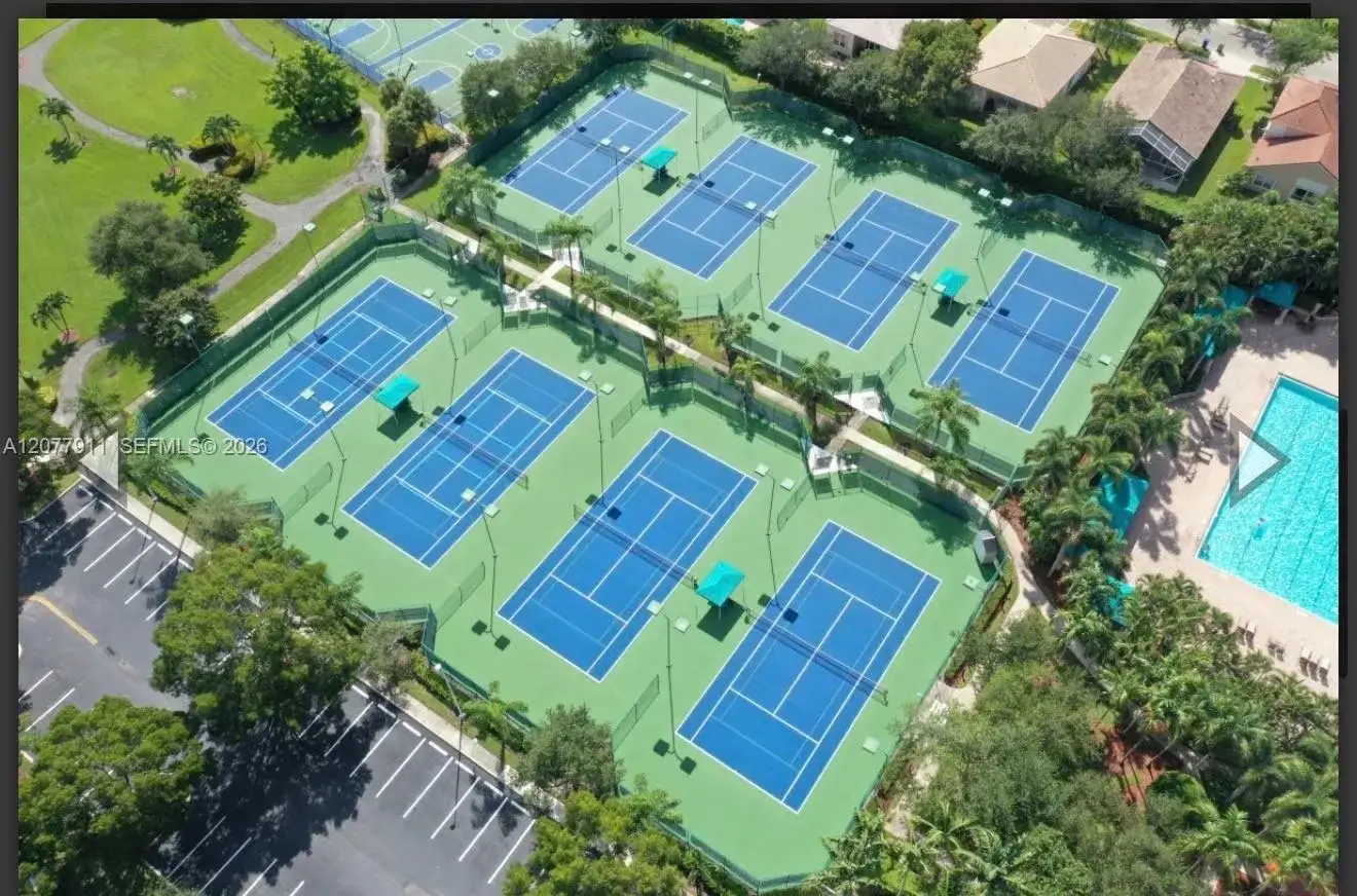 1532 NW 133rd Ave, Pembroke Pines FL 33028 photo 3