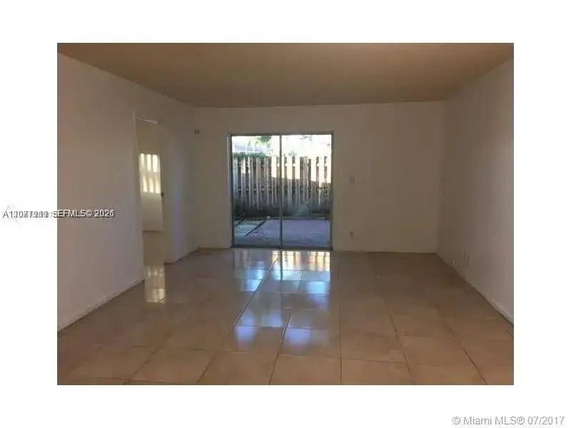 6720 Nova Dr # 8, Davie FL 33317 photo 2