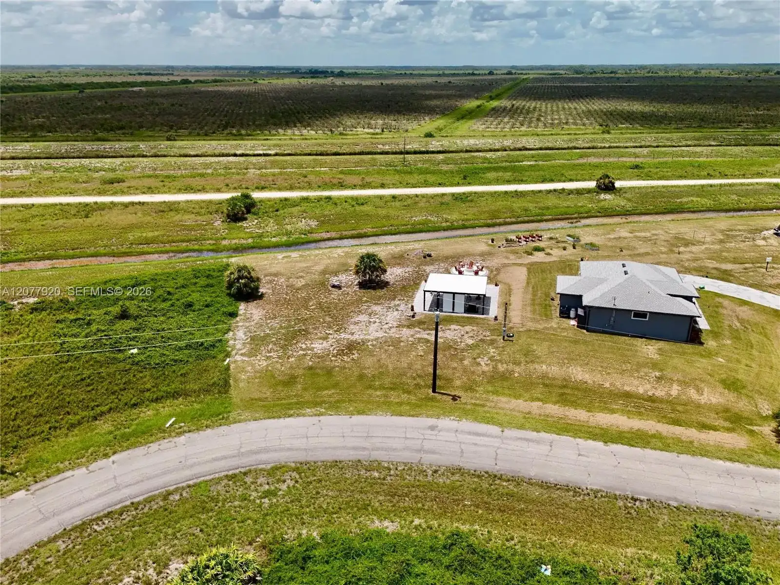 224 LYNBROOK LOOP, La Belle FL 33935 photo 2
