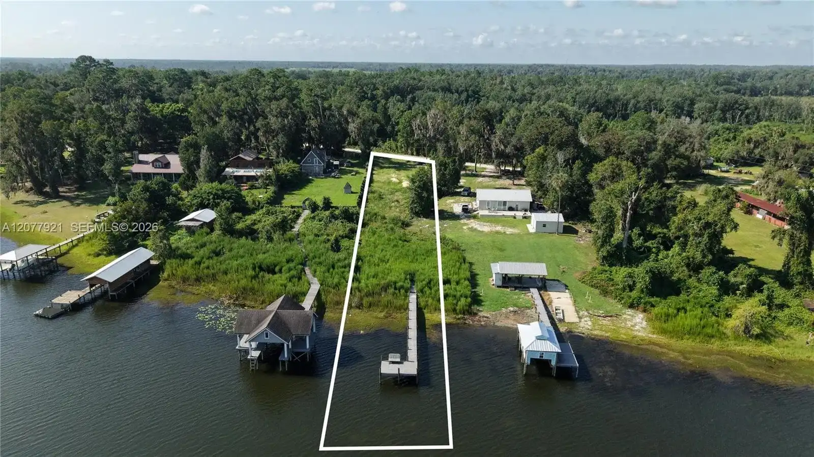 201 FLORADANDY RD, Other City - In The State Of Florida FL 32640