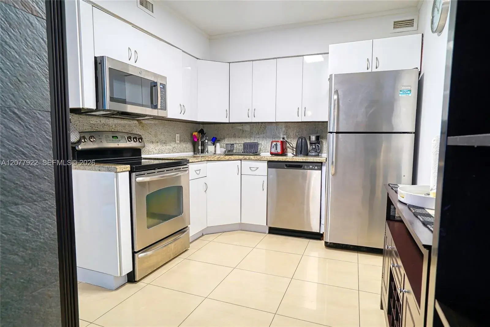 5161 Collins Ave # 1101, Miami Beach FL 33140