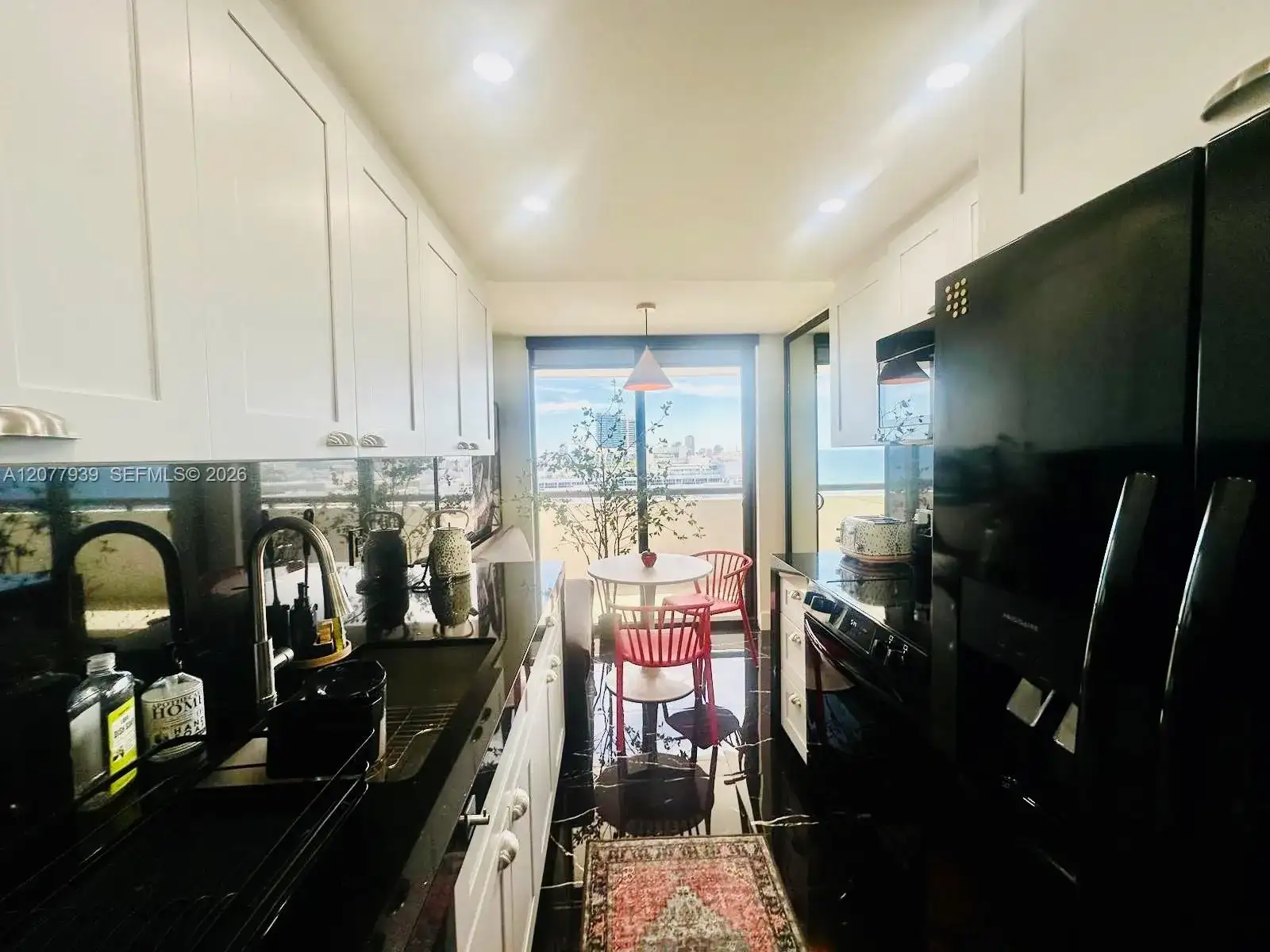 2555 Collins Ave, Miami Beach FL 33140 photo 4
