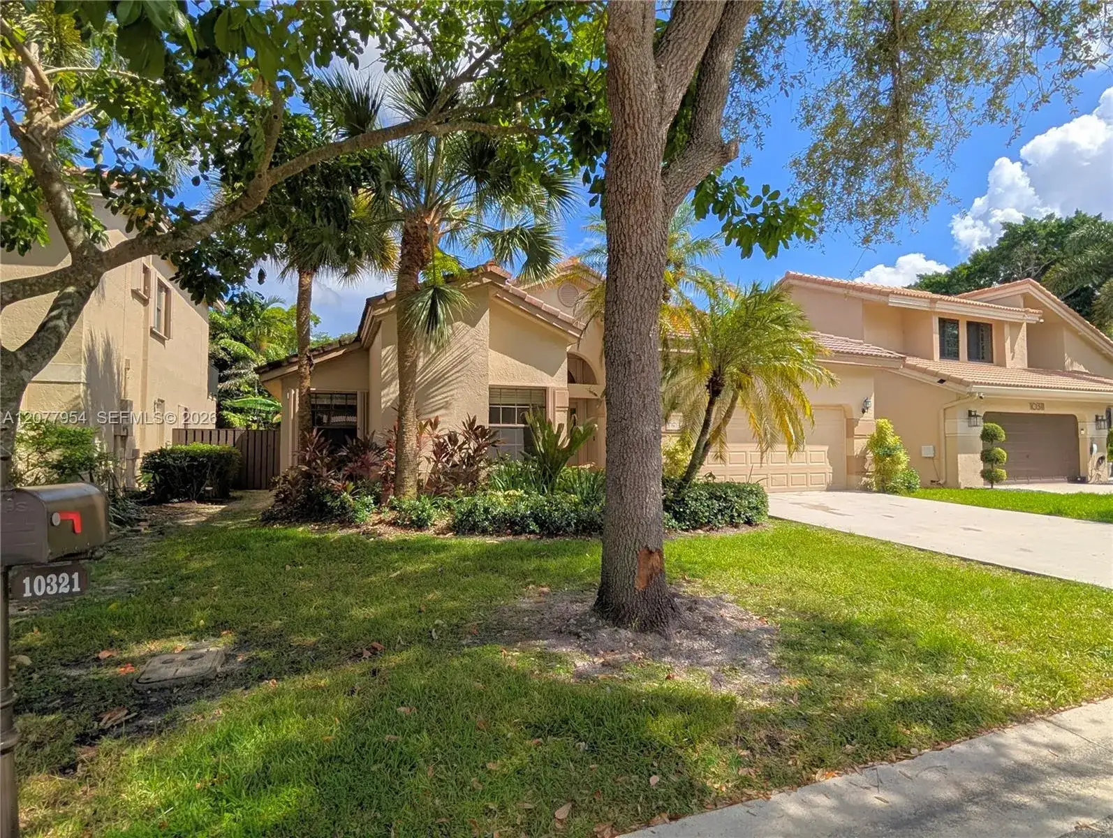 10321 NW 17th CT, Plantation FL 33322