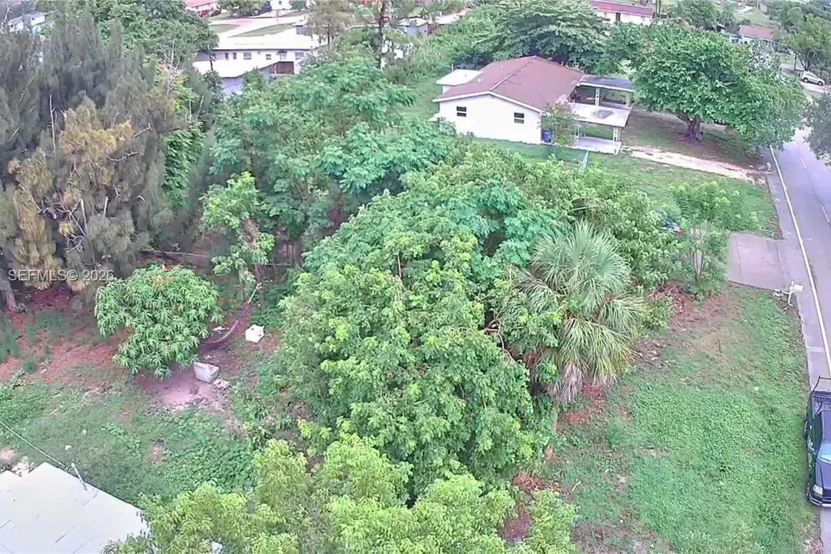 5438/5440 Fourth Ave, Fort Myers FL 33907