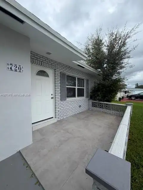 720 NW 74th Way, Margate FL 33063 photo 3