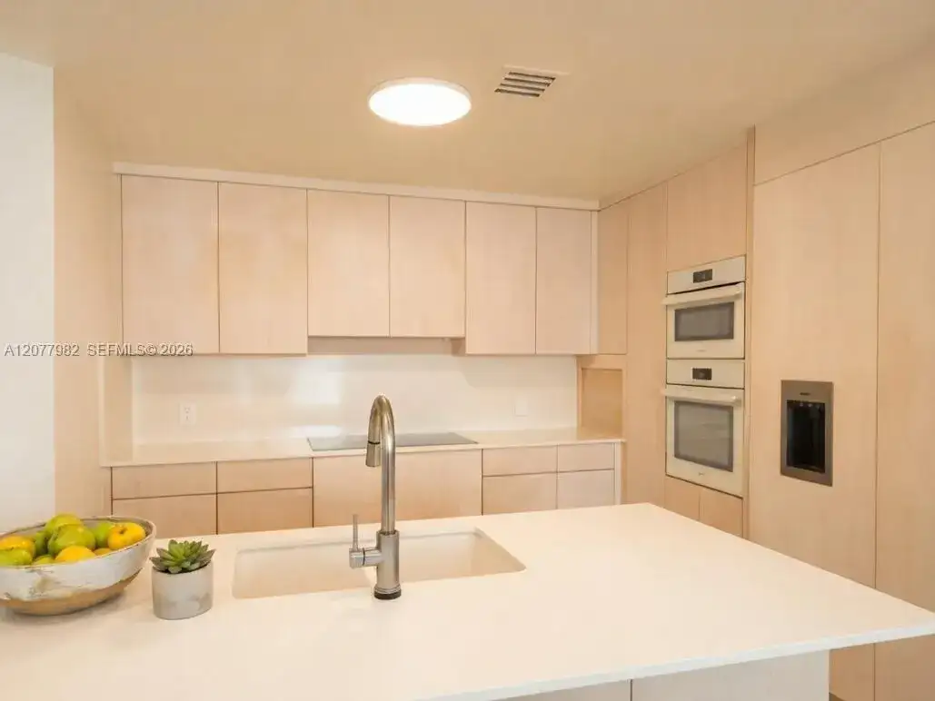 1900 N Bayshore Dr # 5004, Miami FL 33132 photo 5