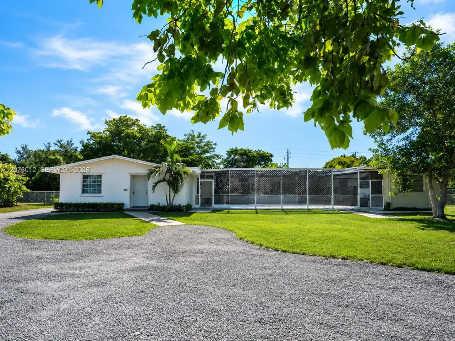 6700 SW 97th Ave, Miami FL 33173 photo 2