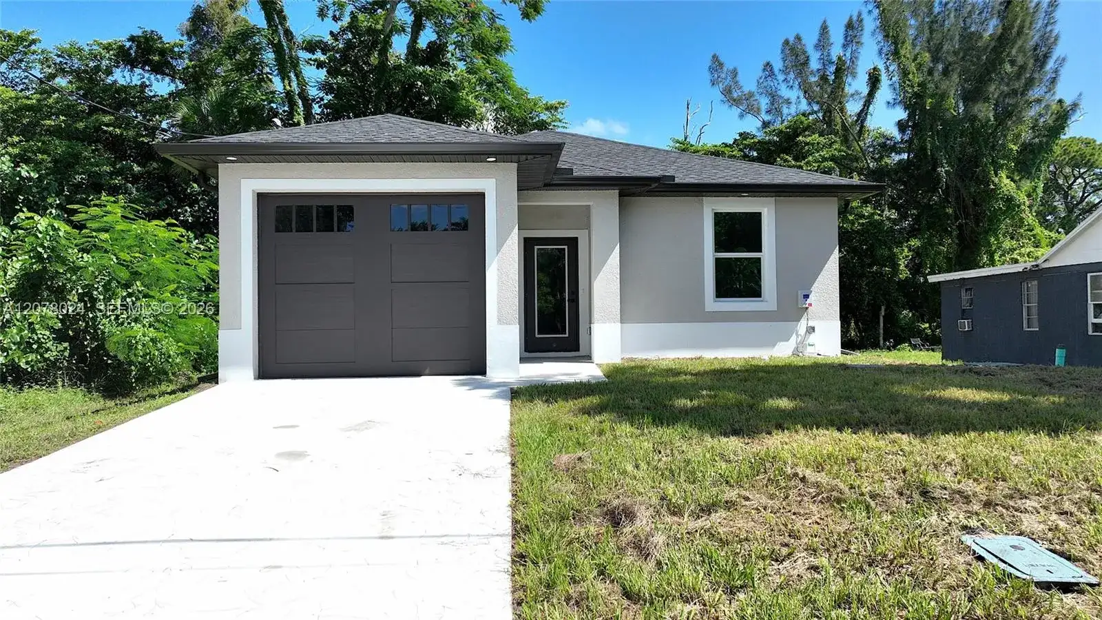 2323 Unity Ave., Fort Myers FL 33901 photo 2