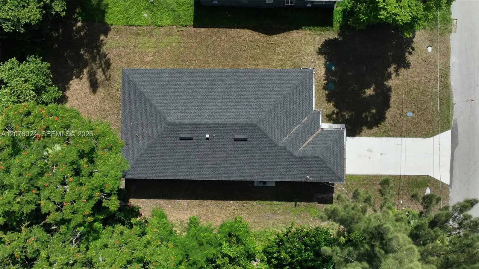 2323 Unity Ave., Fort Myers FL 33901 photo 3