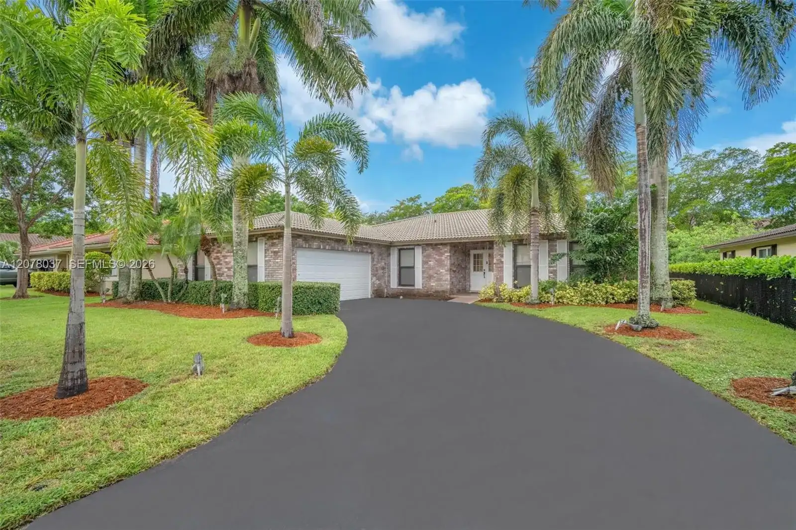 2426 NW 118th Ter, Coral Springs FL 33065
