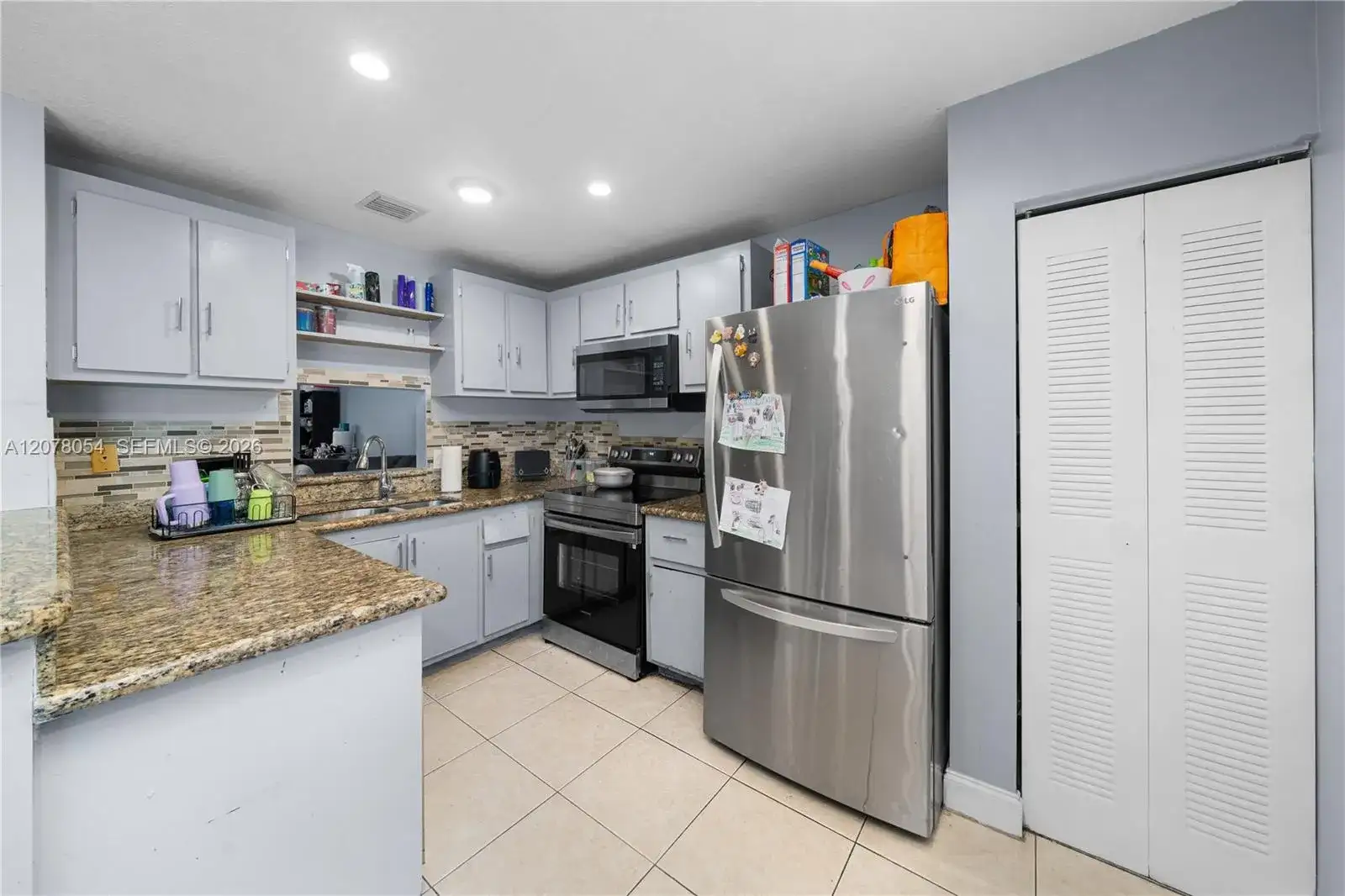 1293 Sussex Dr, North Lauderdale FL 33068 photo 2