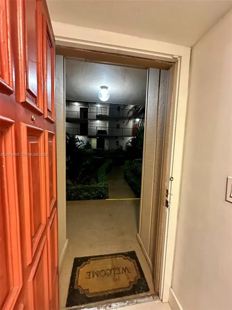 10625 SW 112th Ave # 106, Miami FL 33176 photo 4