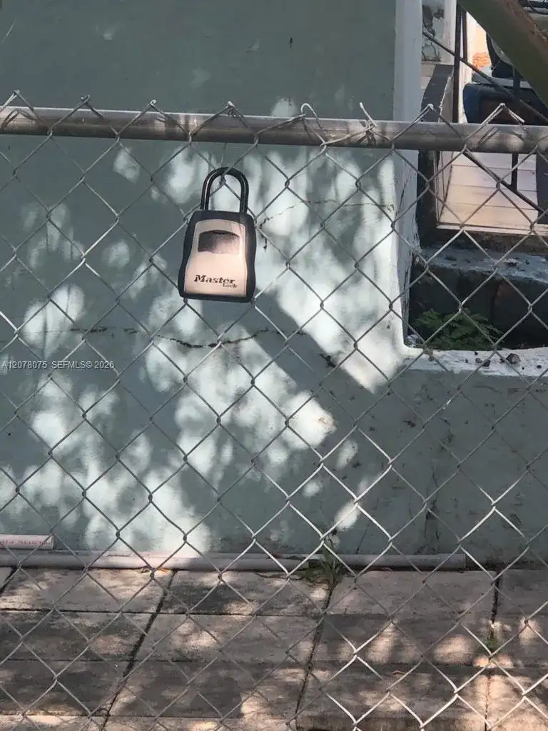 1453 SW 3rd St # 302, Miami FL 33135 photo 3