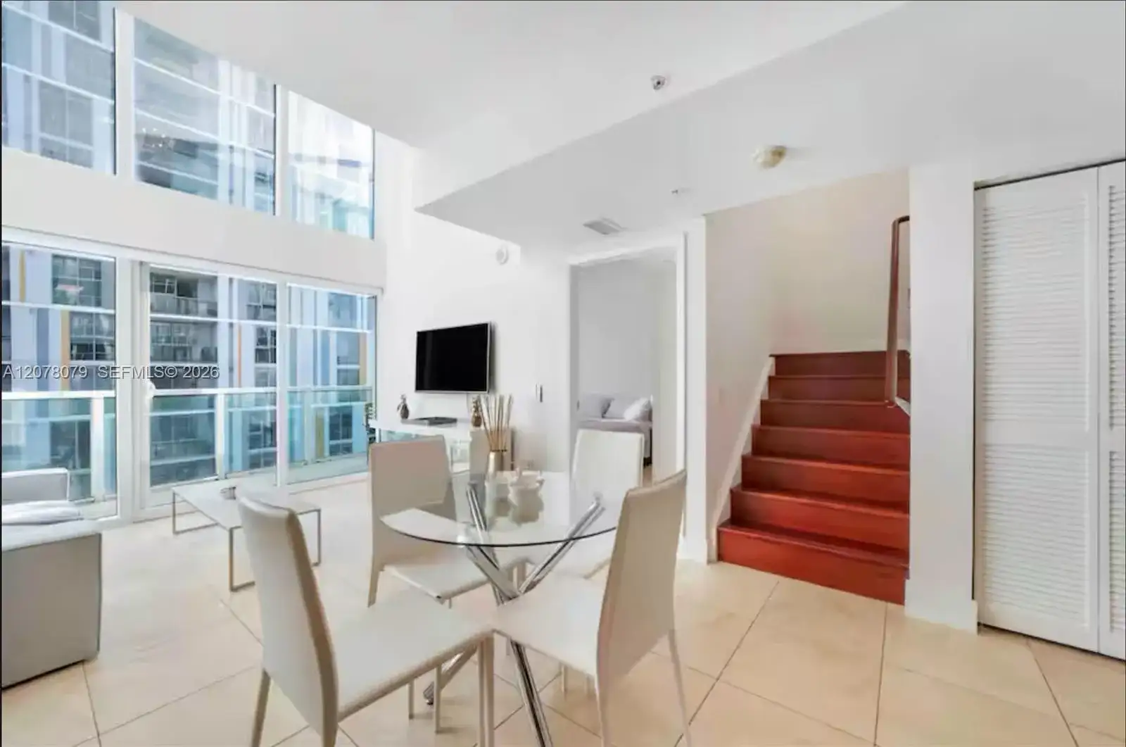 41 SE 5th St # 408, Miami FL 33131 photo 3