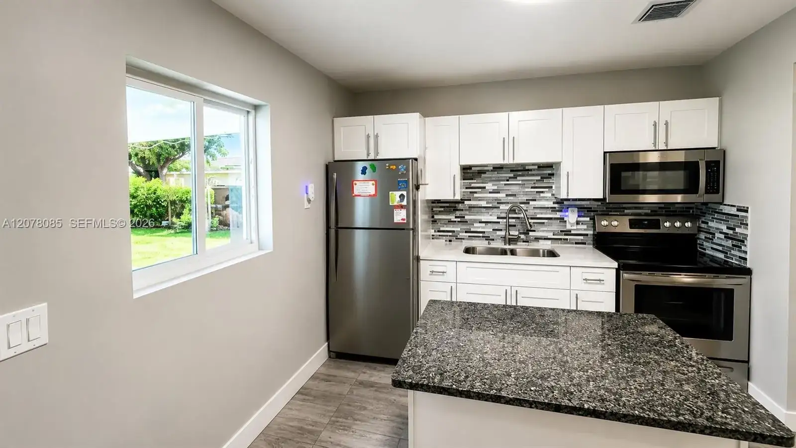 4017 SW 20th St, West Park FL 33023 photo 4