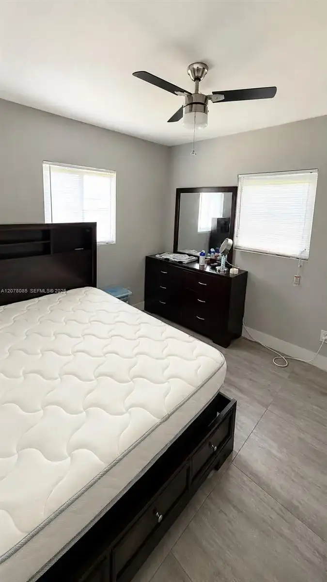 4017 SW 20th St, West Park FL 33023 photo 5