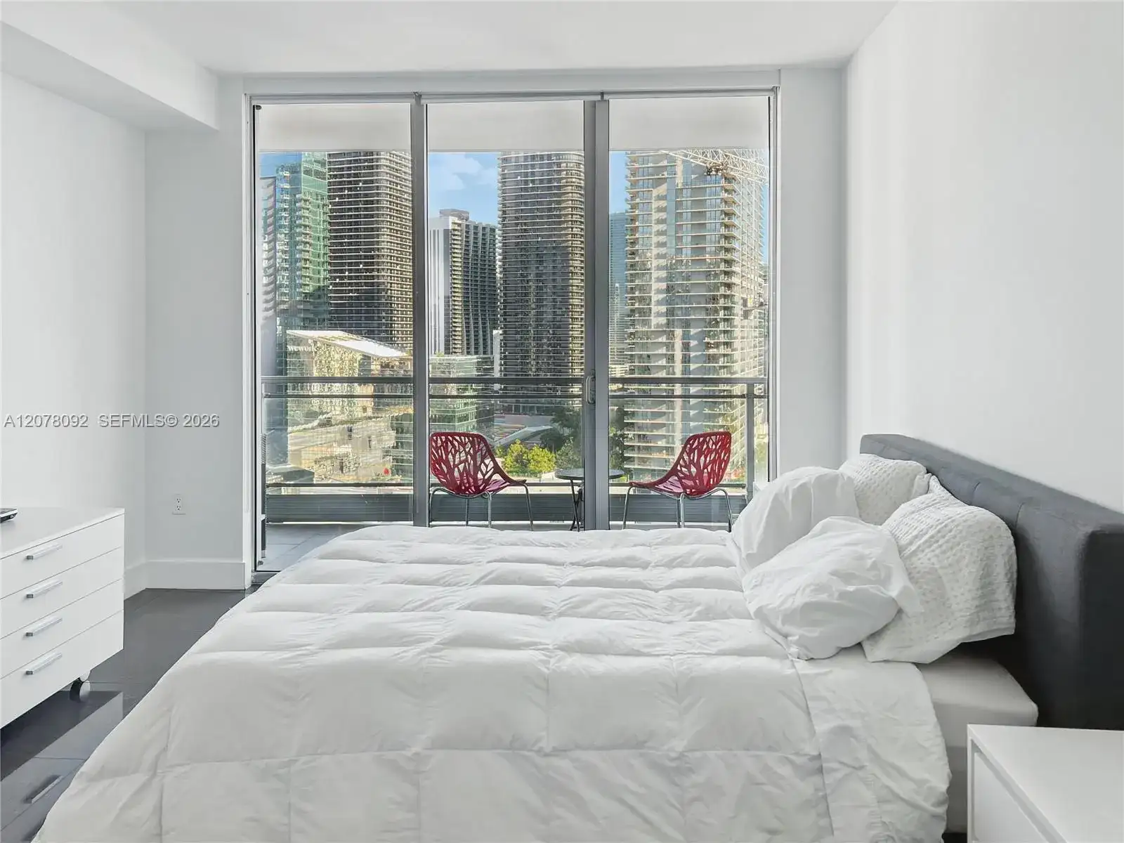 92 SW 3rd St # 2602, Miami FL 33130 photo 3