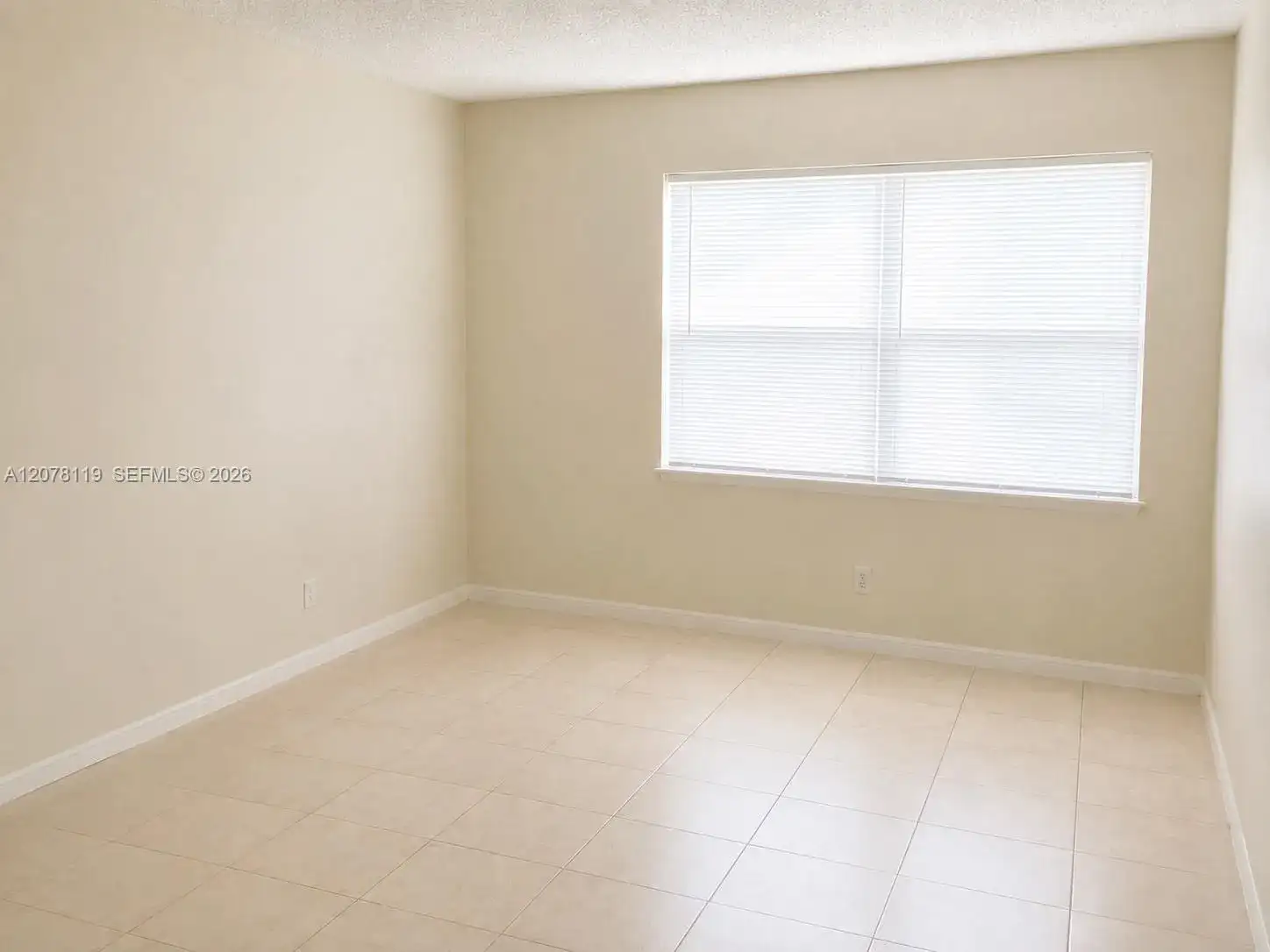 17911 NW 68th Ave # O202, Hialeah FL 33015 photo 3