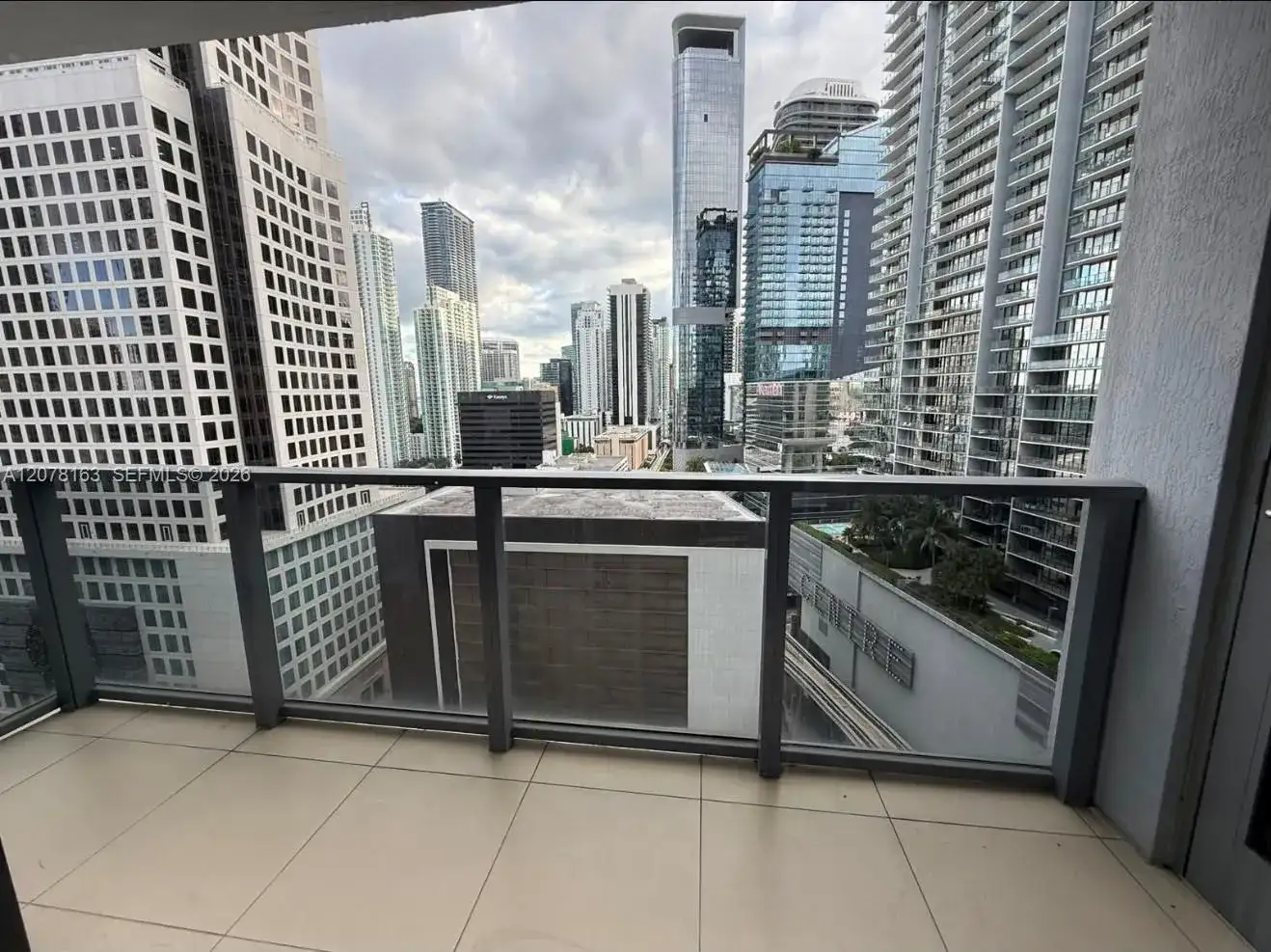 31 SE 6th St # 2407, Miami FL 33131 photo 5