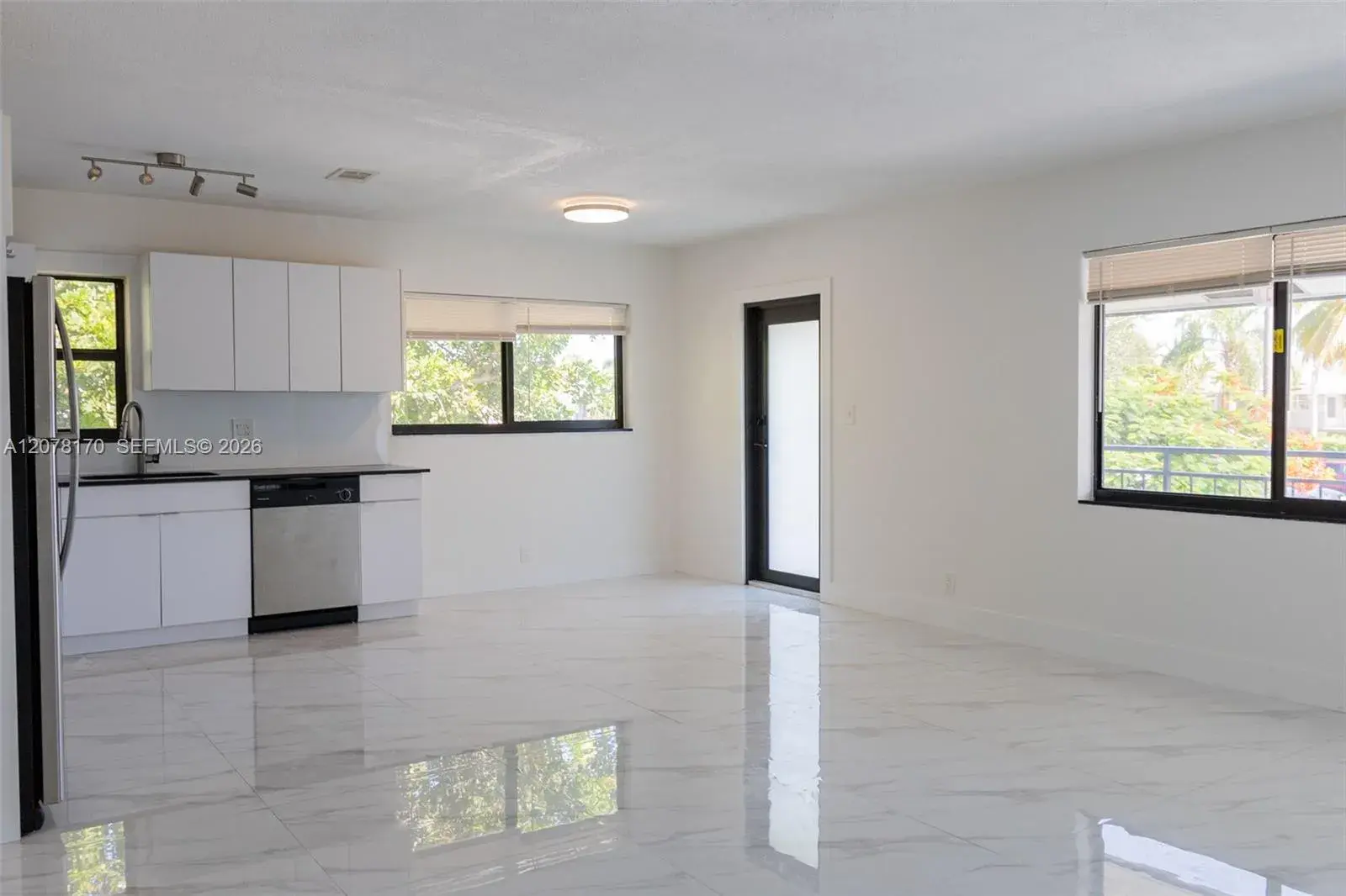 2140 NE 56TH ST # 12, Fort Lauderdale FL 33308