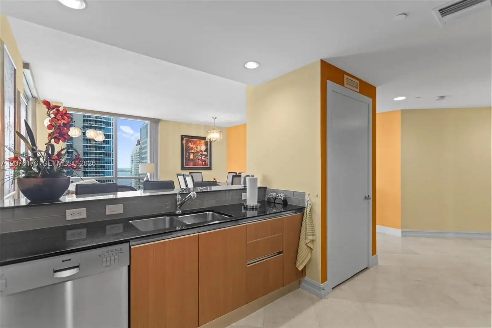 1060 Brickell Ave # 2601, Miami FL 33131 photo 5