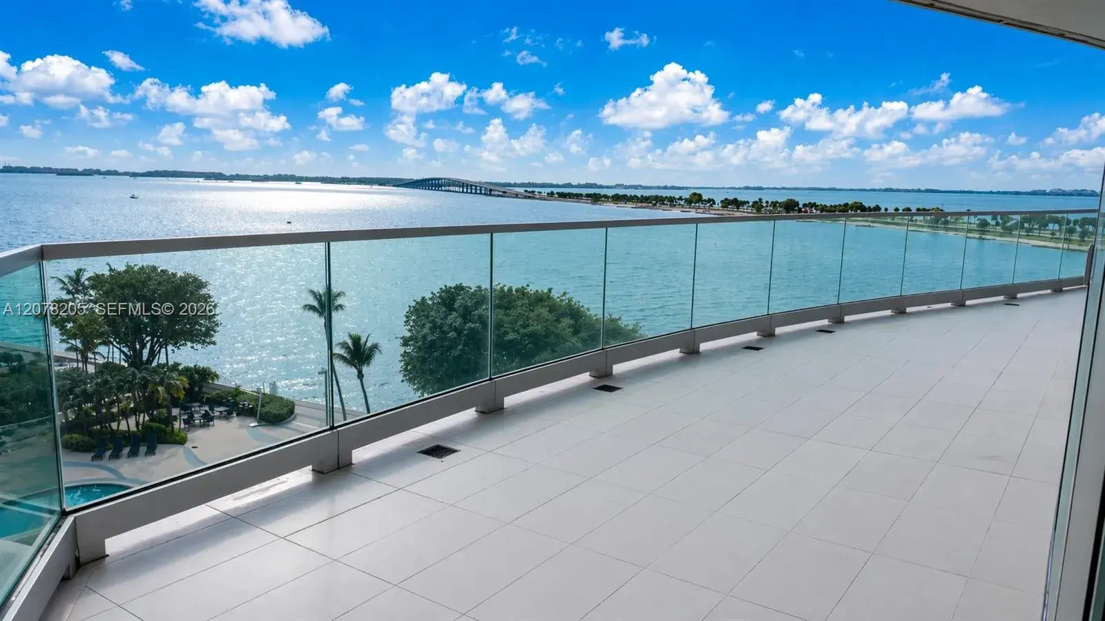 175 SE 25th rd # 504, Miami FL 33131