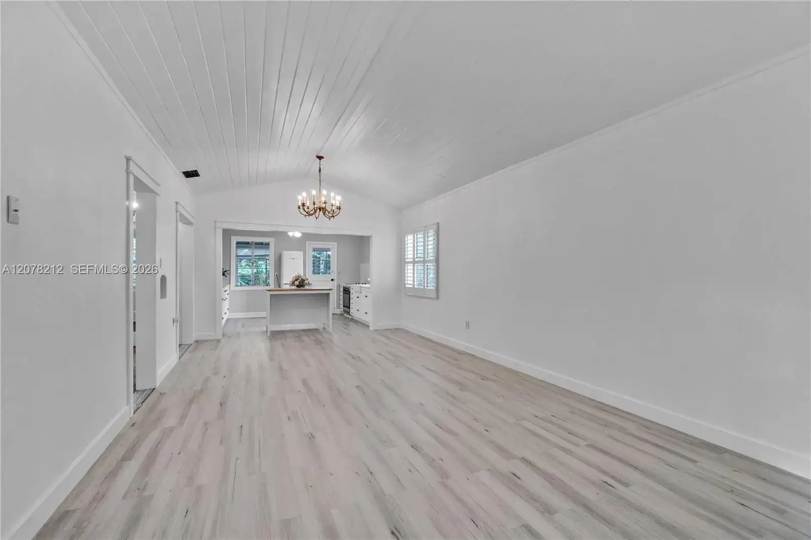 50 NW 26th Ave, Miami FL 33125 photo 2