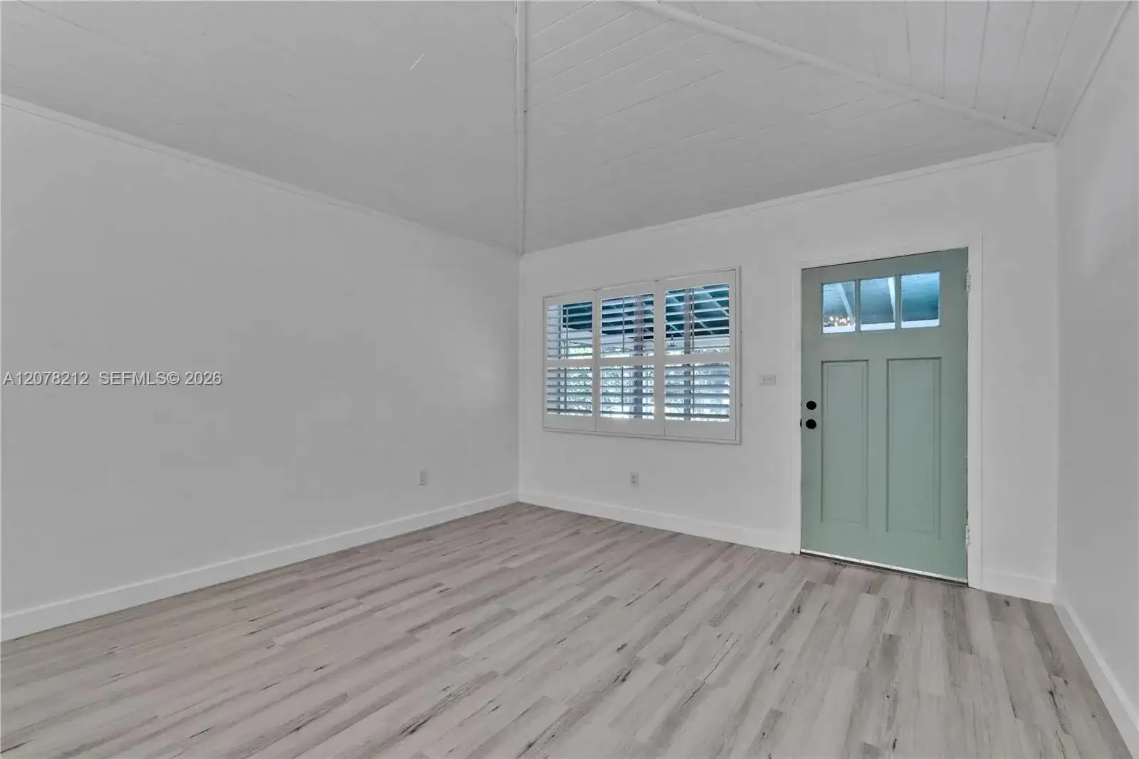 50 NW 26th Ave, Miami FL 33125 photo 3