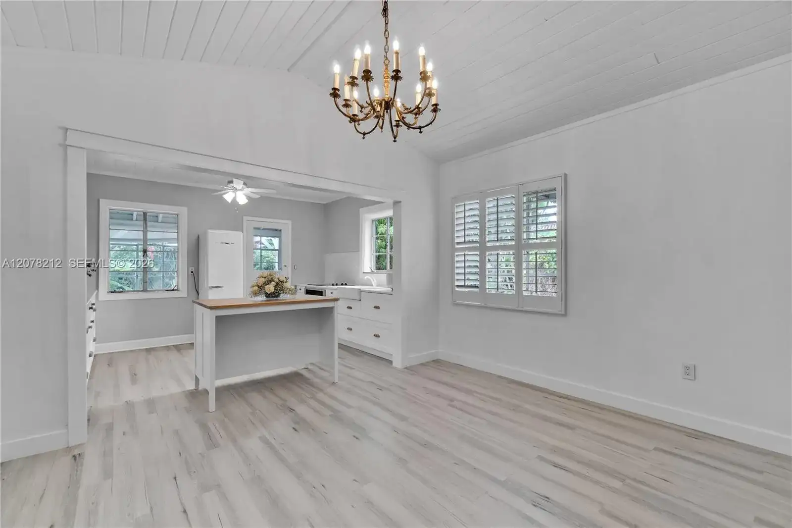 50 NW 26th Ave, Miami FL 33125 photo 4