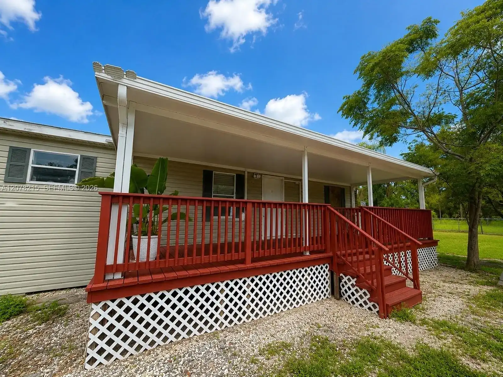 120 S NOGAL ST, Clewiston FL 33440
