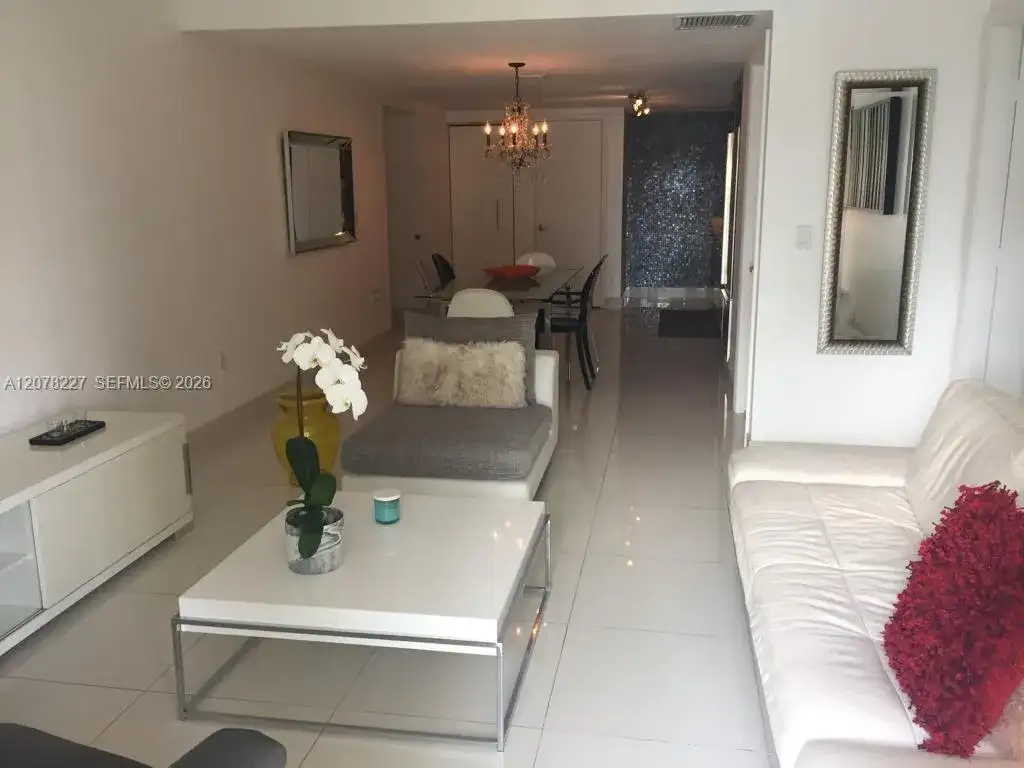 485 Brickell Ave # 1811, Miami FL 33131 photo 2