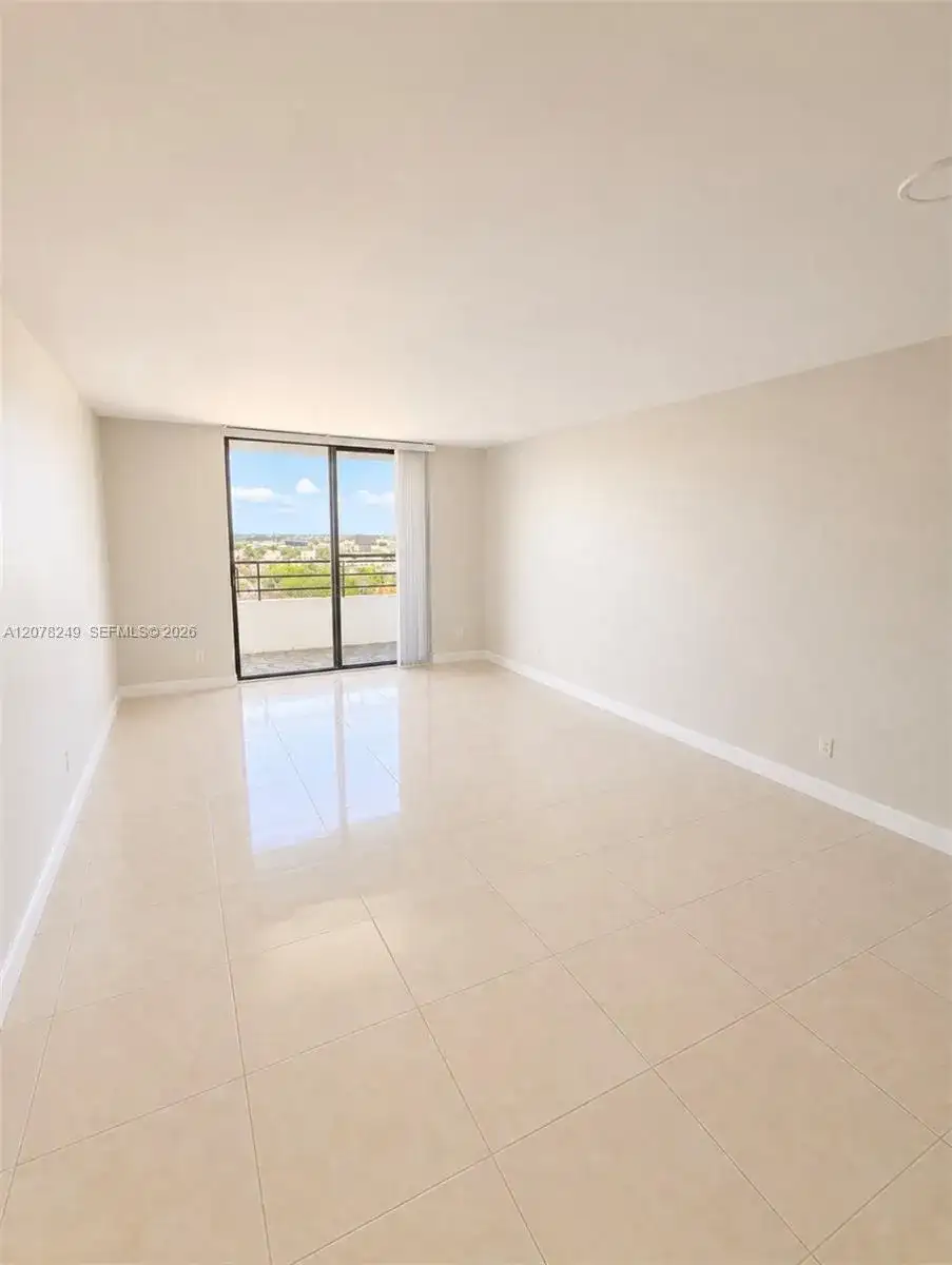 600 Three Islands Blvd # 1707, Hallandale Beach FL 33009 photo 2