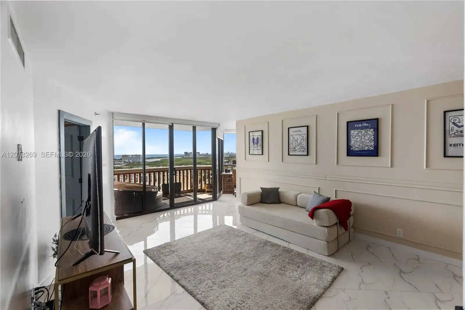 1000 W Island Blvd # 2803, Aventura FL 33160 photo 2