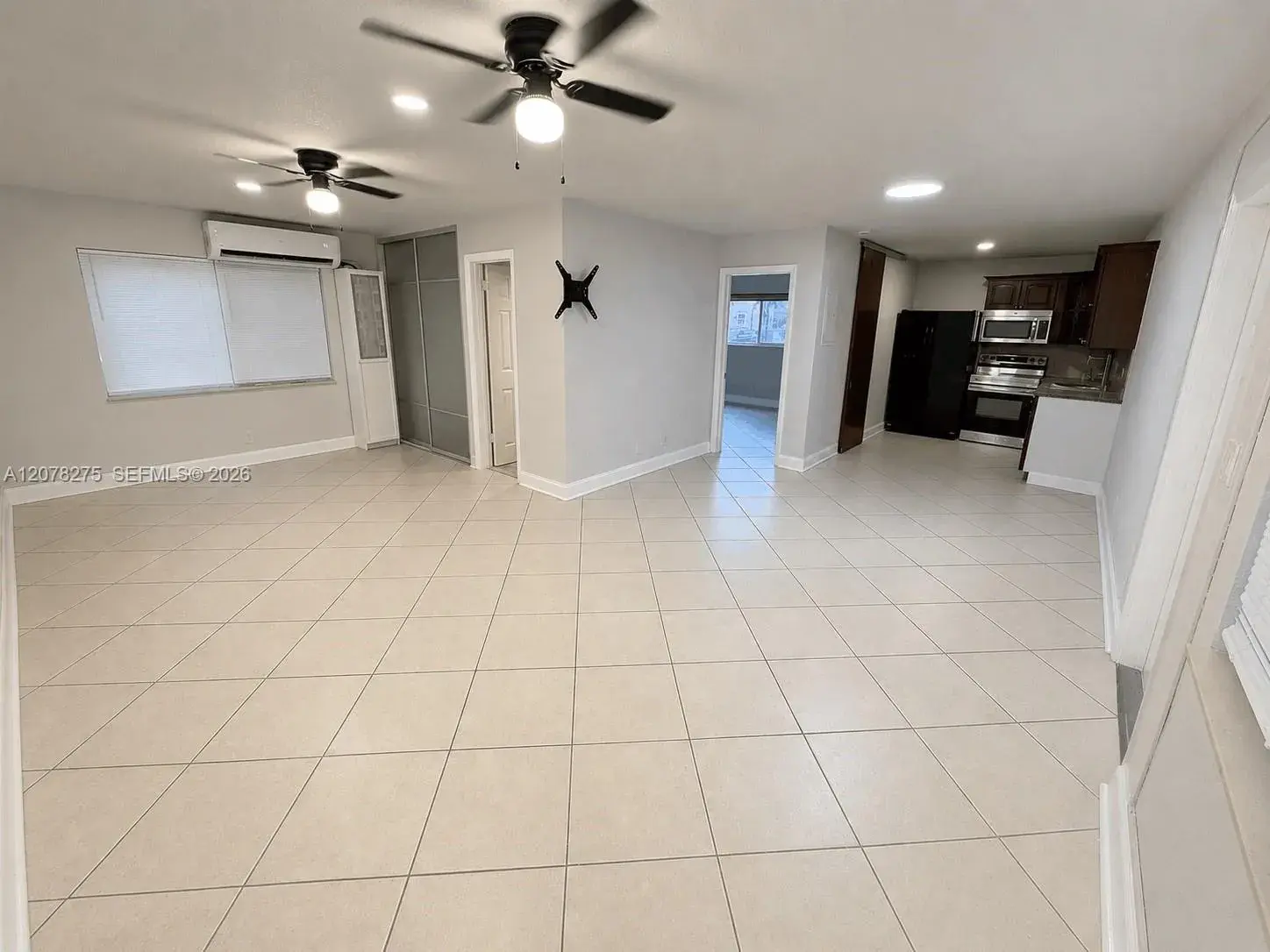 2000 Buchanan St # 4, Hollywood FL 33020
