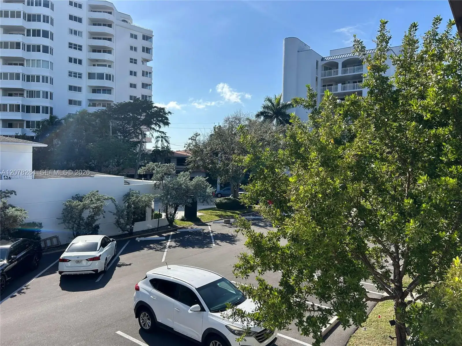 300 Sunset Dr # 2, Fort Lauderdale FL 33301 photo 2