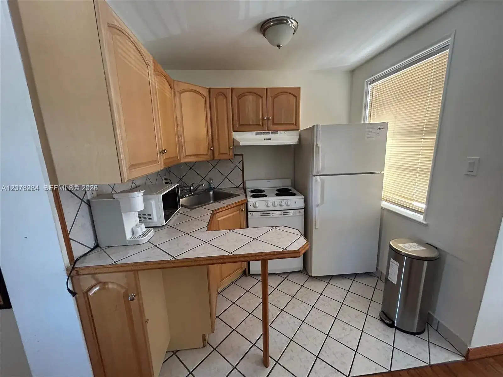300 Sunset Dr # 2, Fort Lauderdale FL 33301 photo 4