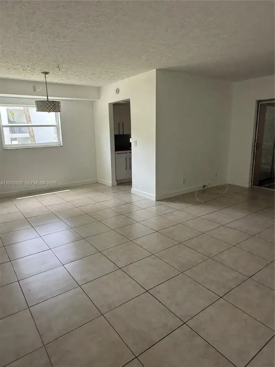 8002 Lagos De Campo Blvd # 101, Tamarac FL 33321 photo 5