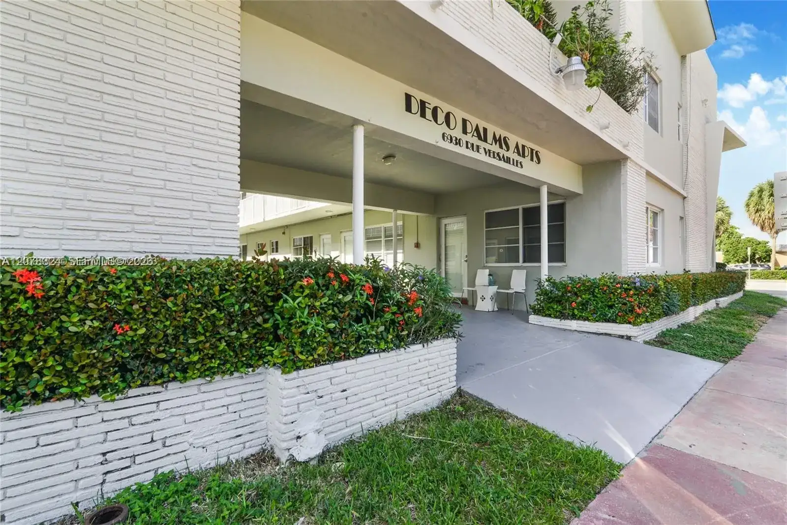 6930 Rue Versailles # 31, Miami Beach FL 33141 photo 2