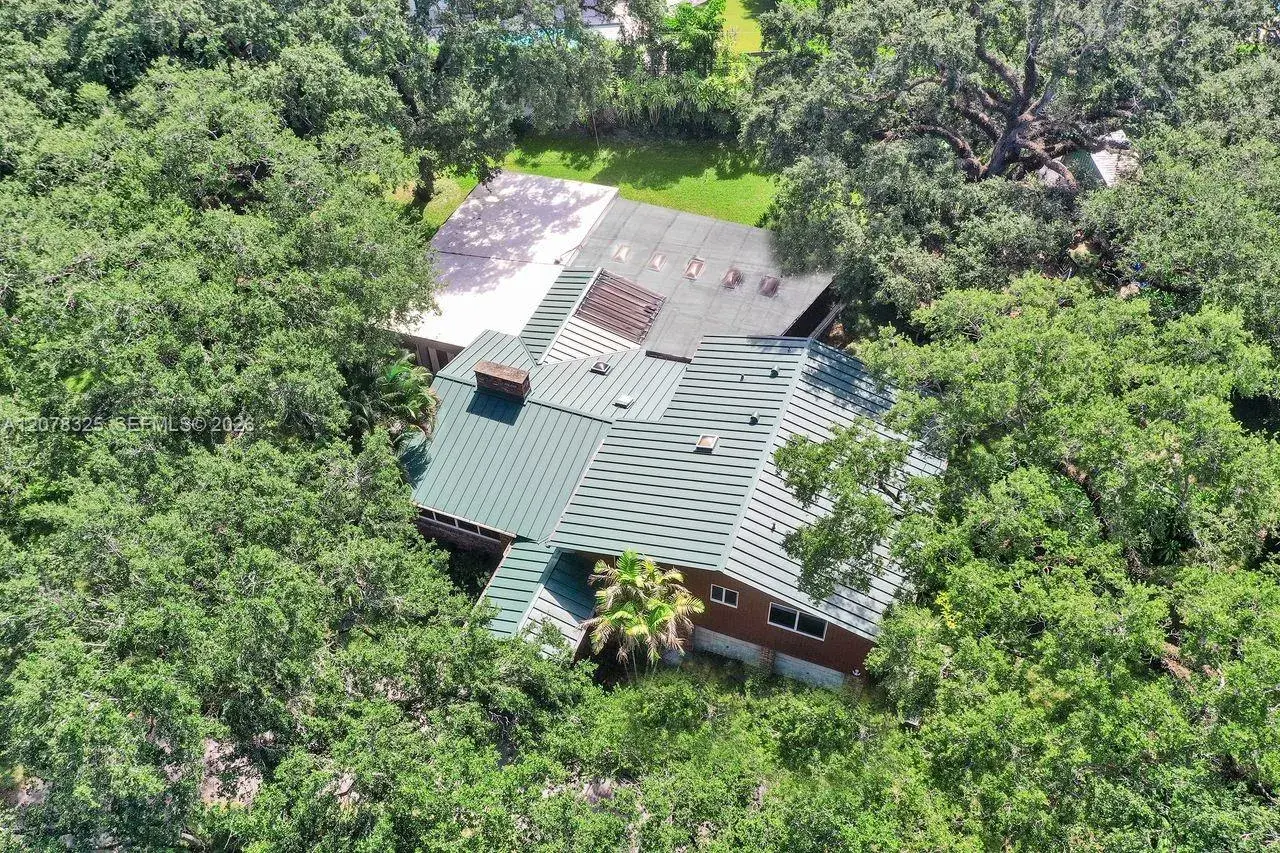 5500 Woodland LN, Dania Beach FL 33312
