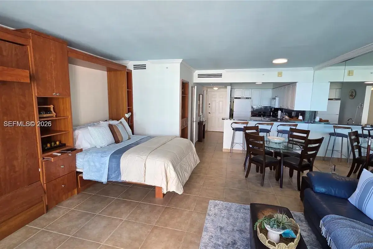 2501 S Ocean Dr # 809, Hollywood FL 33019