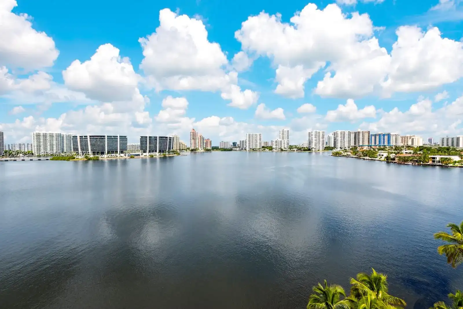 18100 N Bay Rd # 1009, Sunny Isles Beach FL 33160