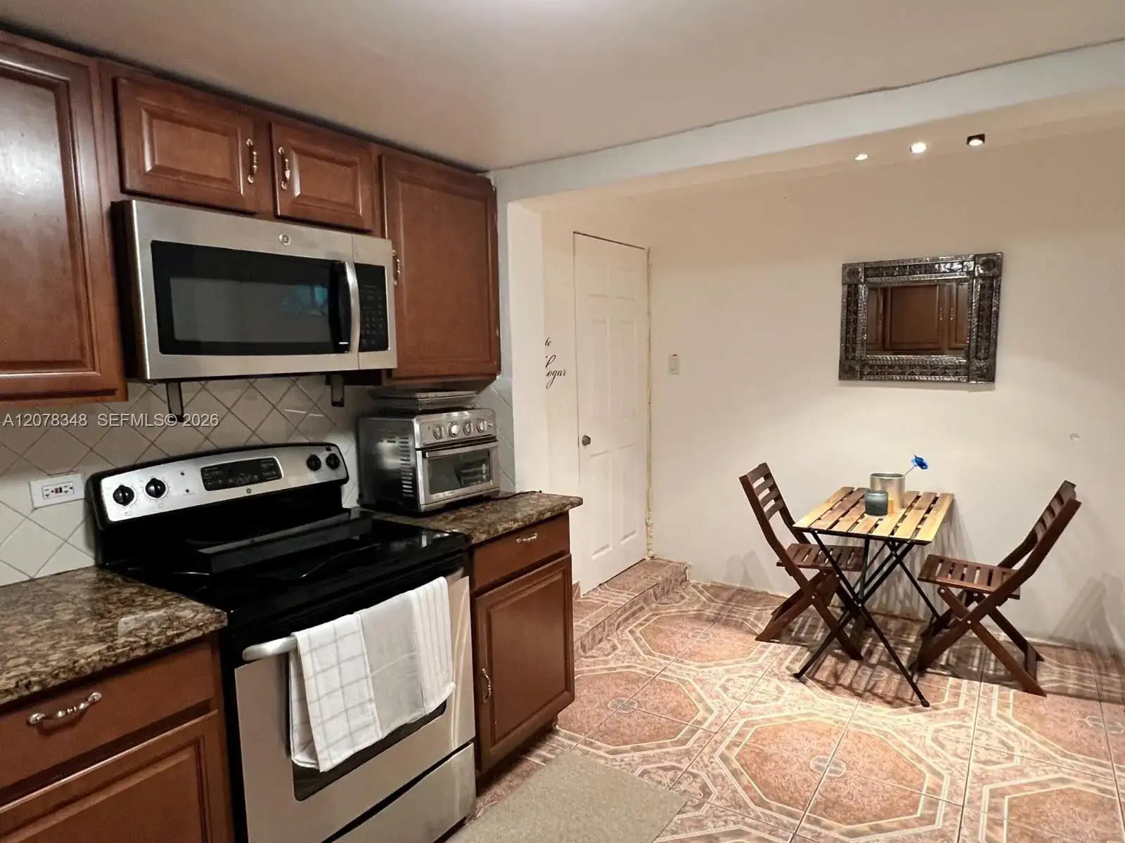 6725 N Miami Ave, Miami FL 33150 photo 2