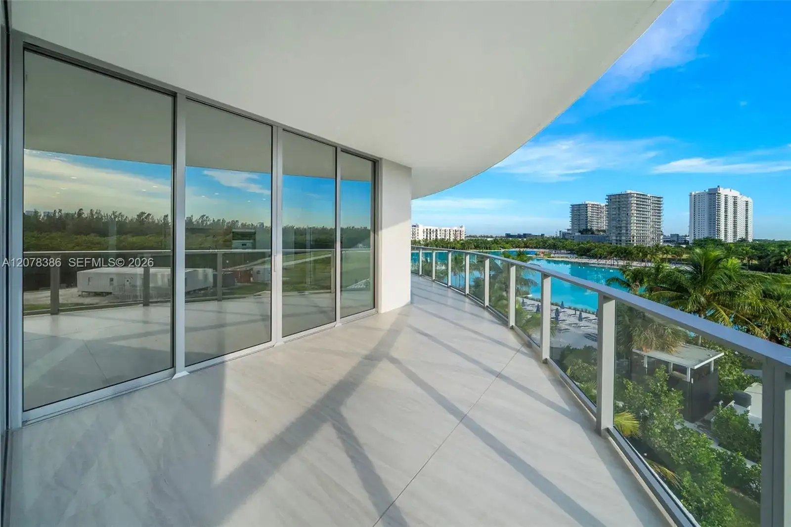 2411 Laguna Cir # 311, North Miami FL 33181 photo 3