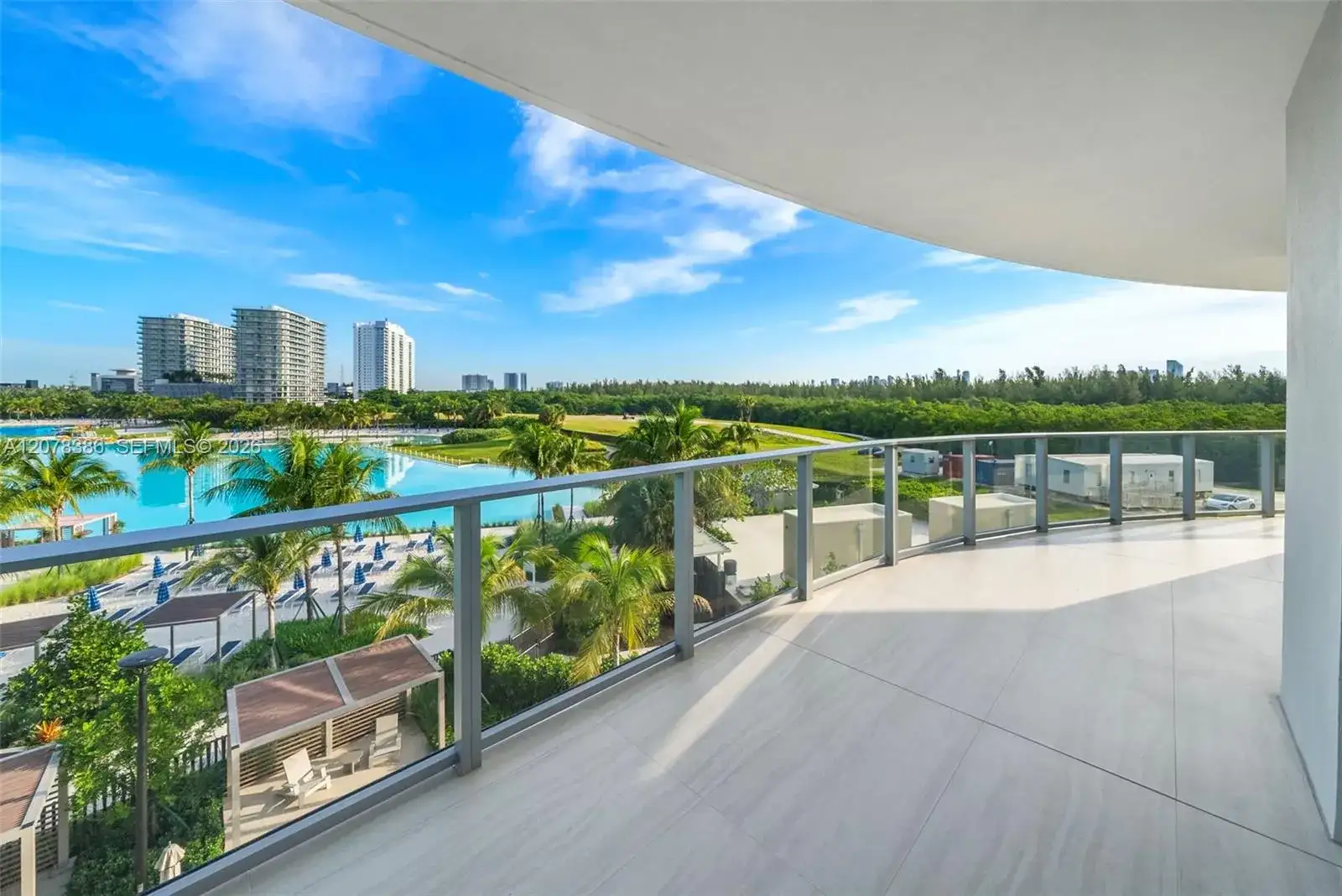 2411 Laguna Cir # 311, North Miami FL 33181 photo 5