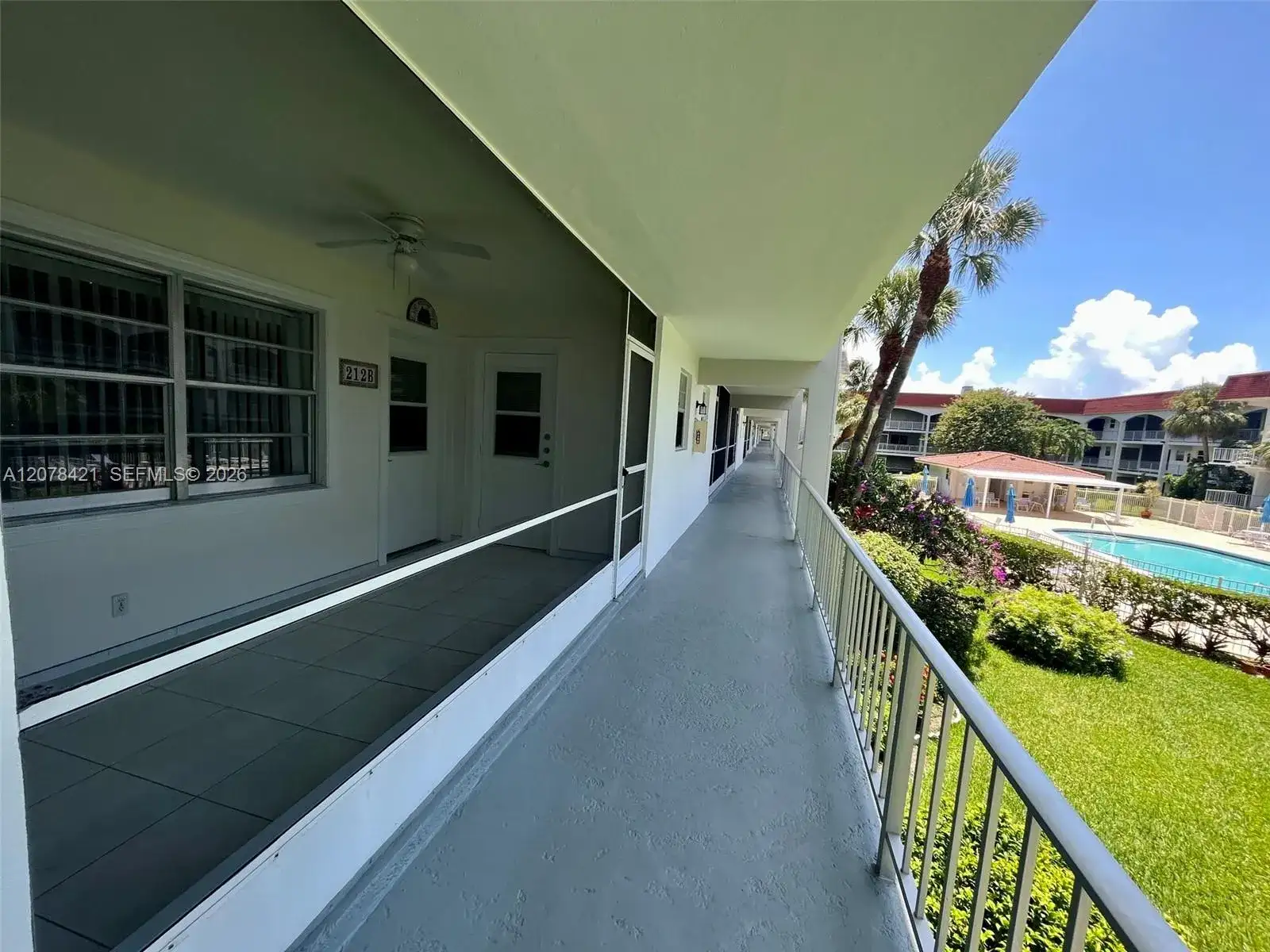 581 Blue Heron Dr # B, Hallandale Beach FL 33009 photo 4