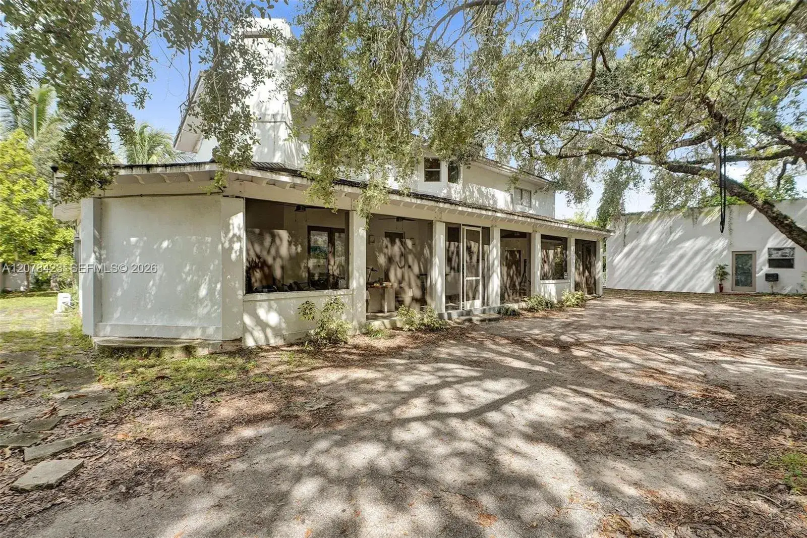 7 bedroom 5 bath Residential for sale at 937 NE 171st St, Miami FL 33162