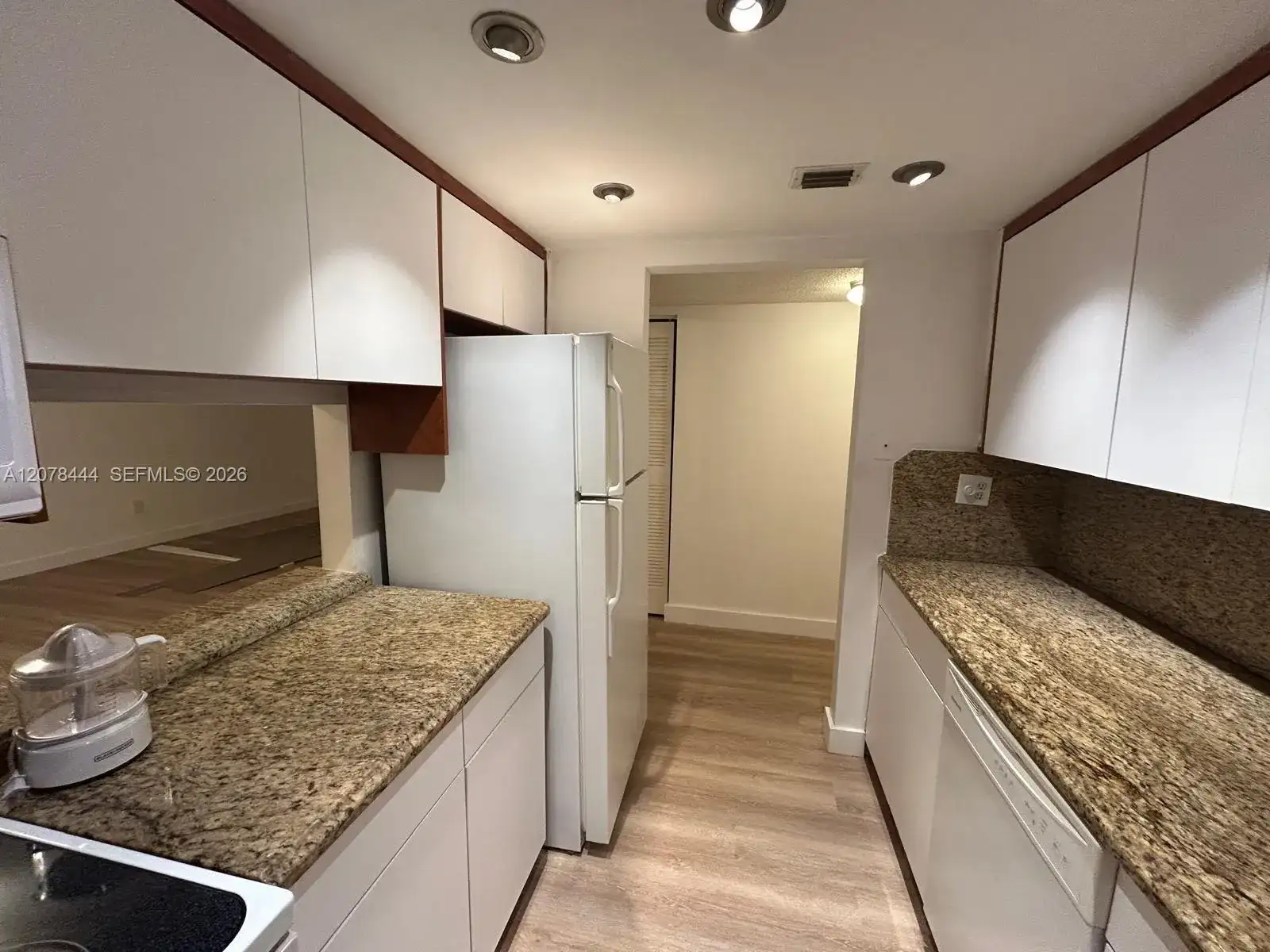 1673 Bay Rd # 405, Miami Beach FL 33139 photo 5