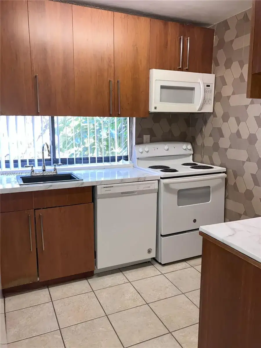 17011 N Bay Rd # 205, Sunny Isles Beach FL 33160 photo 4