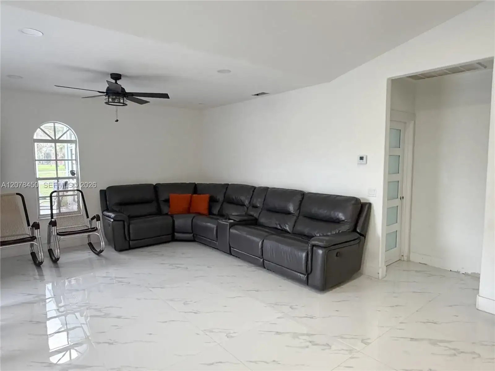 405 MC KINLEY, Lehigh Acres FL 33972 photo 3